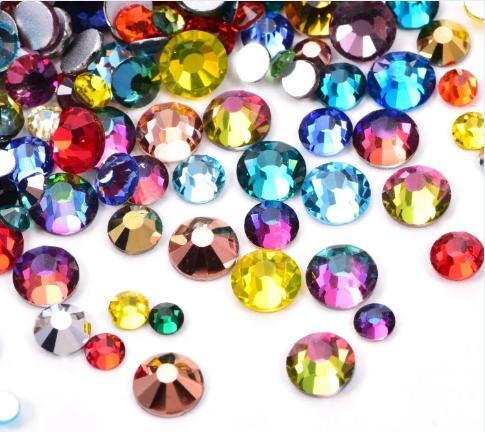 Wholesale Ss4-Ss40 Round Strass Hot Fix Crystal Flat Back Rhinestone Bulk Flatback Glass Hotfix Rhinestone for Wedding Dress for Nail Decorations