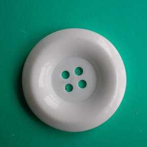 2 Holes Fashion Polyester Button