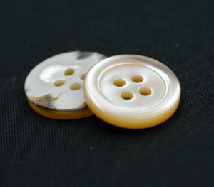 4 Holes New Design Natural Button (T-003)
